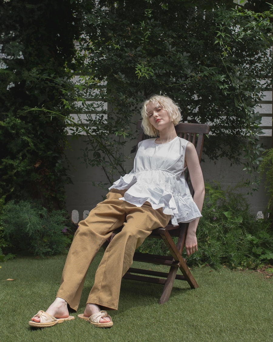 【残りわずか】Ruffled peplum blouse