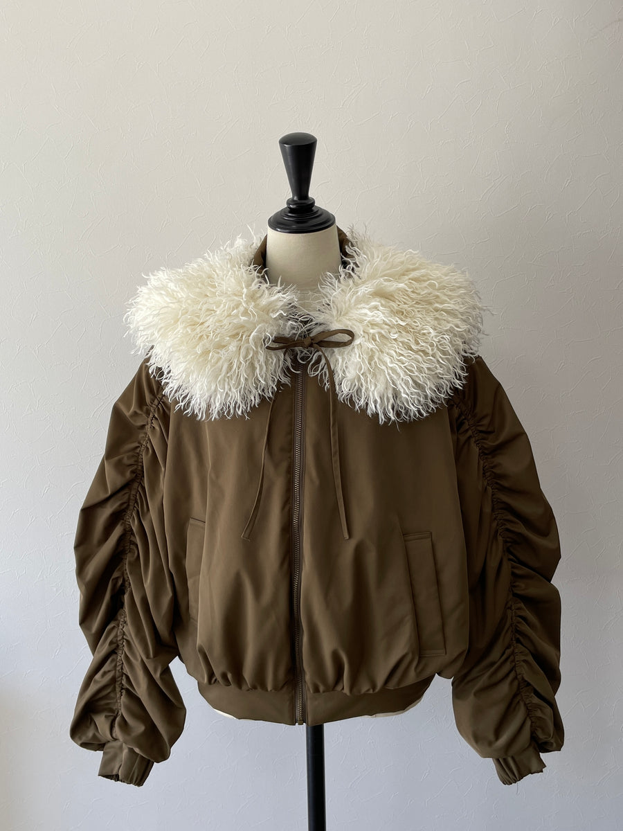 poodle fur gather sleeve blouson