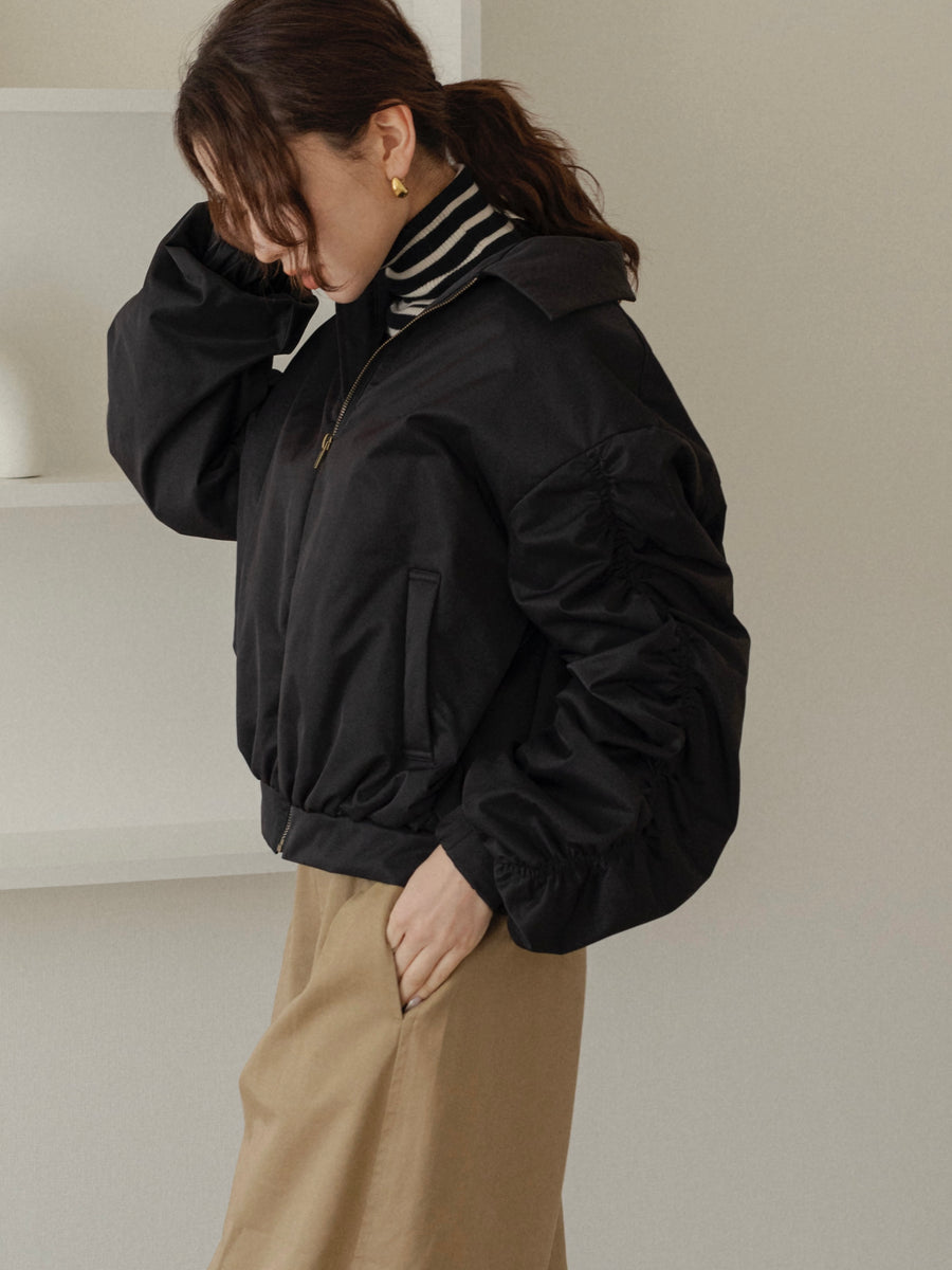 poodle fur gather sleeve blouson