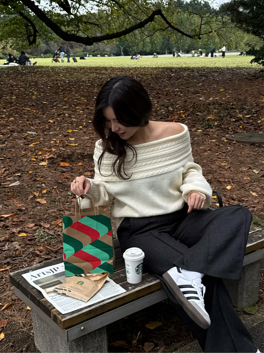 cable off shoulder knit