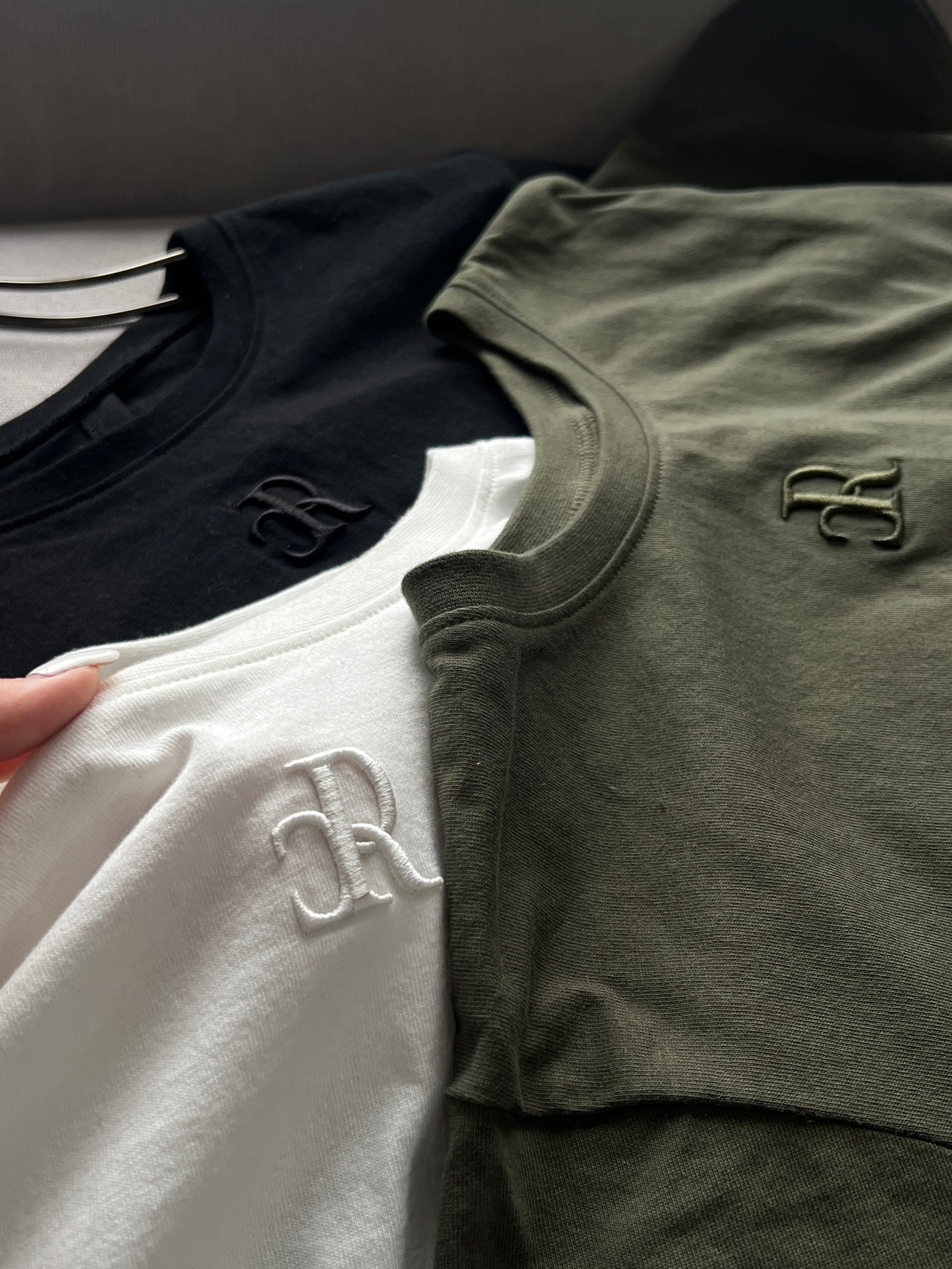 cropped back open T-shirt