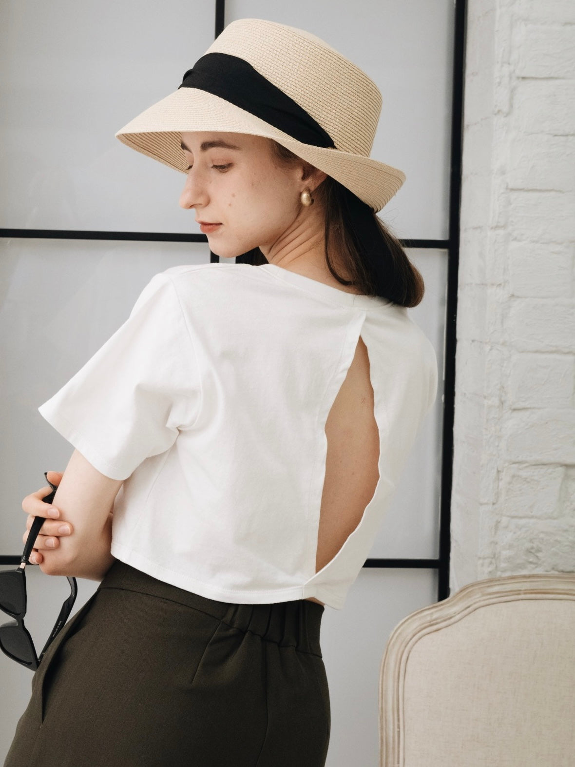 cropped back open T-shirt