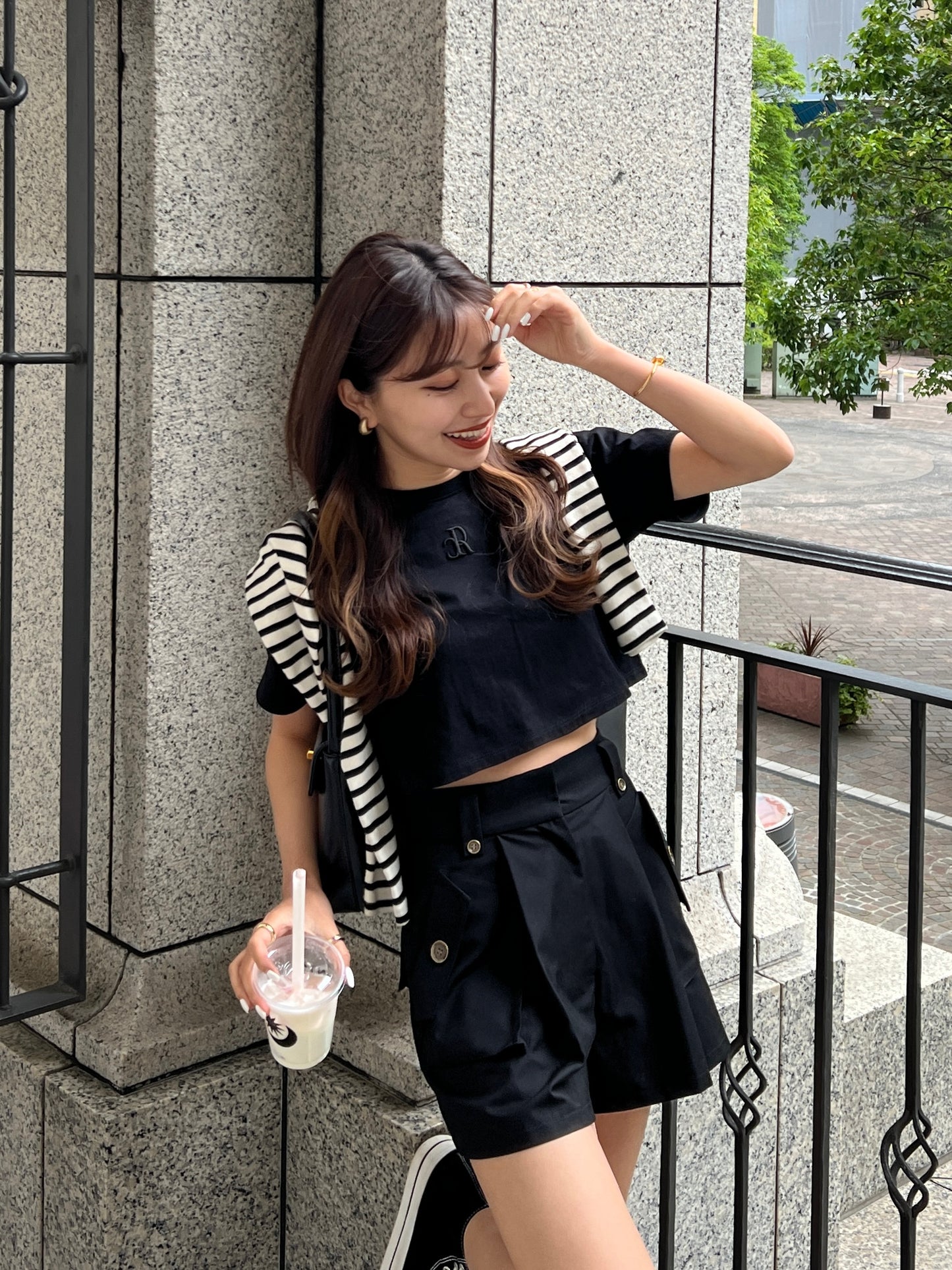 cropped back open T-shirt