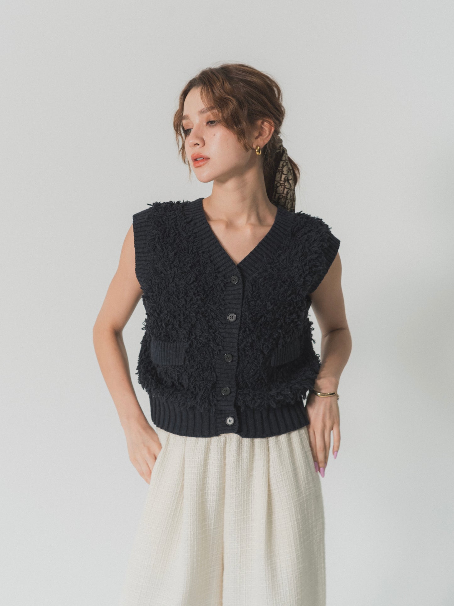 loop yarn knit gilet