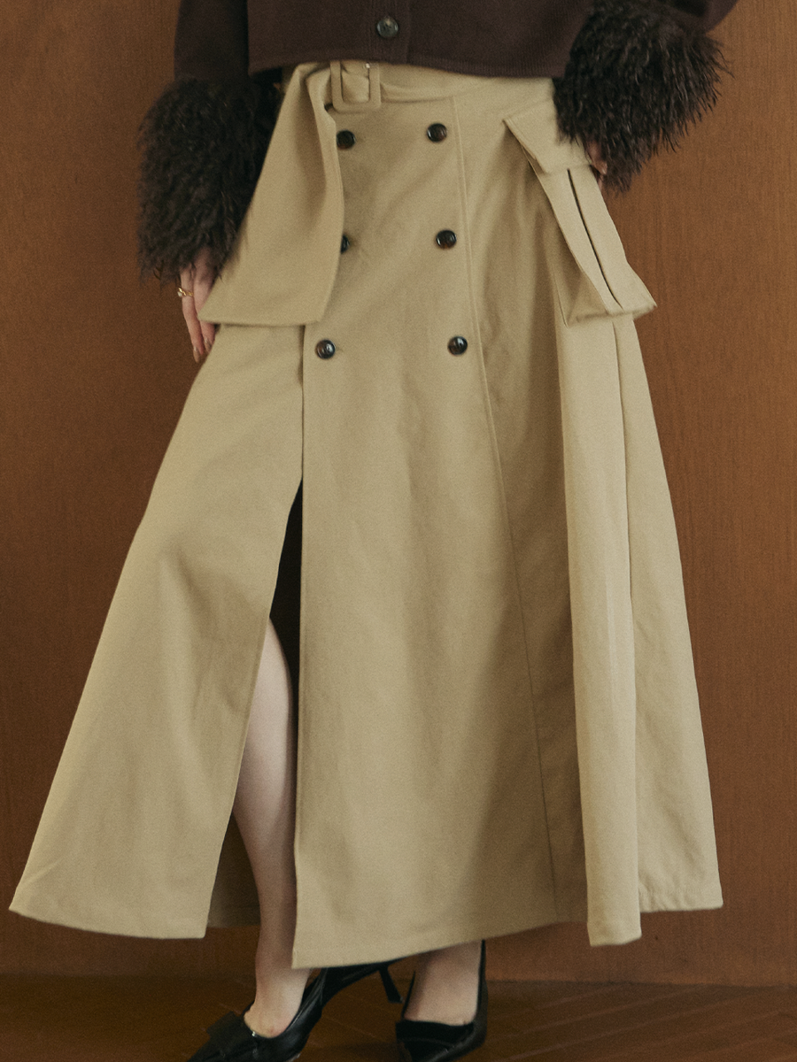 Slit cargo trench skirt