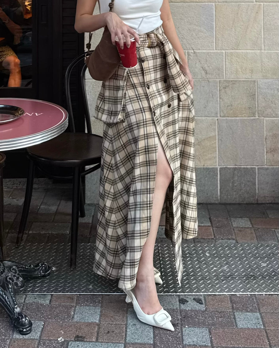 Slit trench skirt