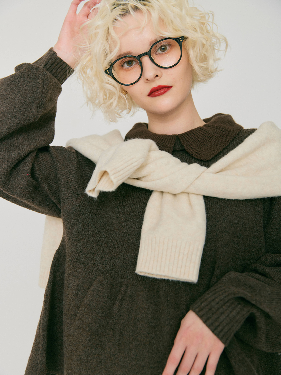 Peplum frill collar knit