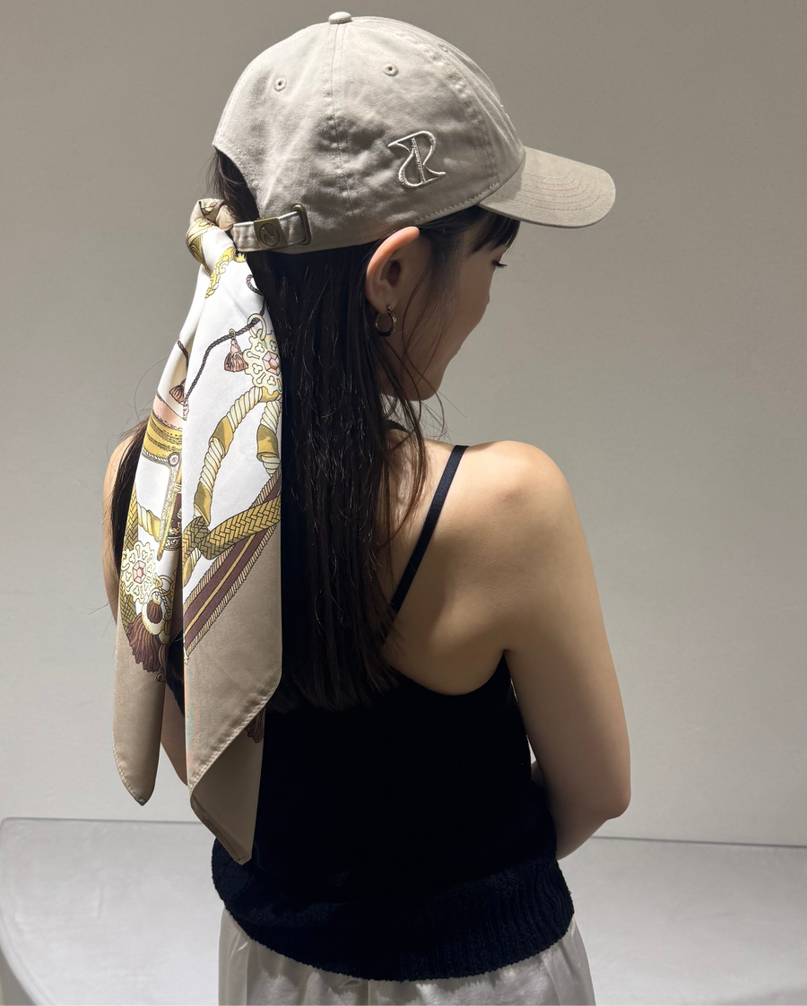 Equestrian charm scarf（2color）