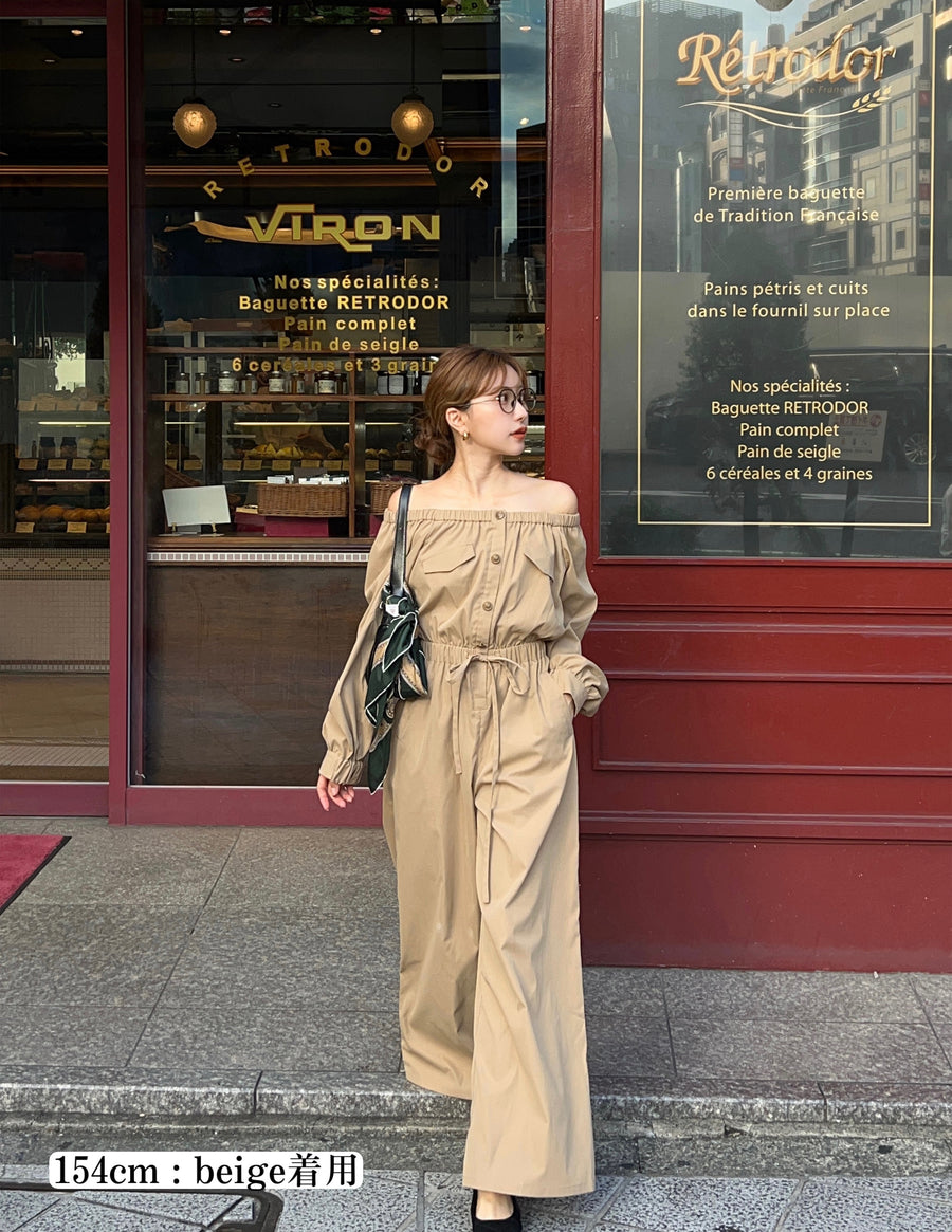 zip up jump suit