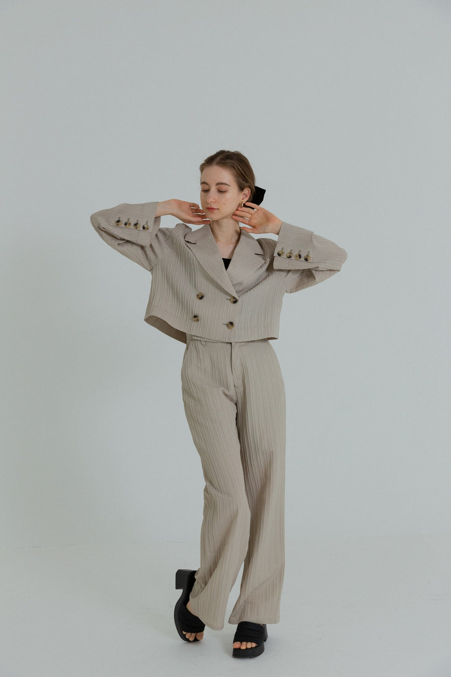bumpy cropped jacket