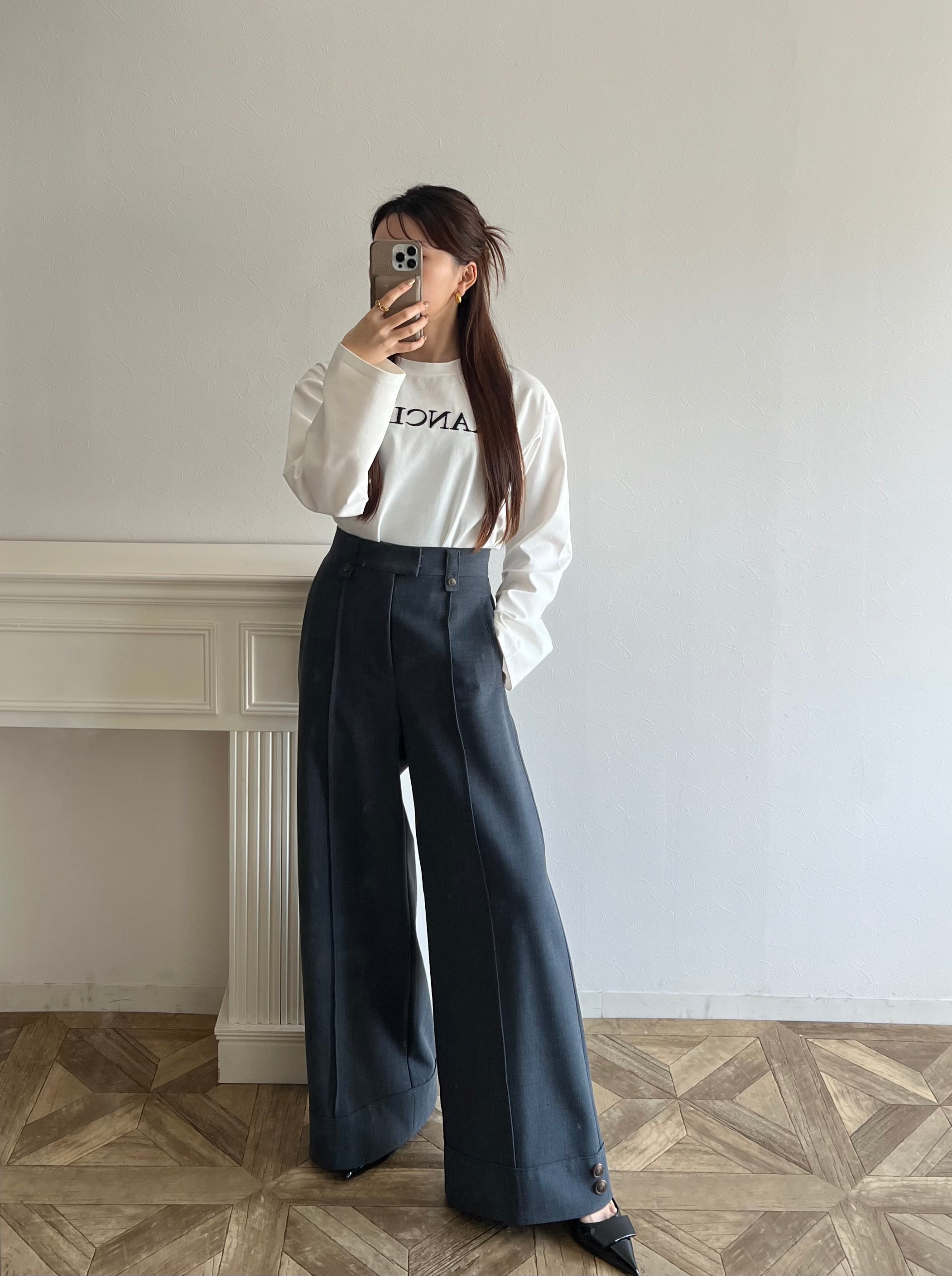 wide tuck pants