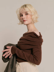 【9/25 19:00~】Drape off-shoulder knit
