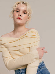 【9/25 19:00~】Drape off-shoulder knit