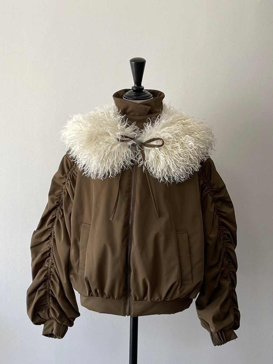 poodle fur gather sleeve blouson