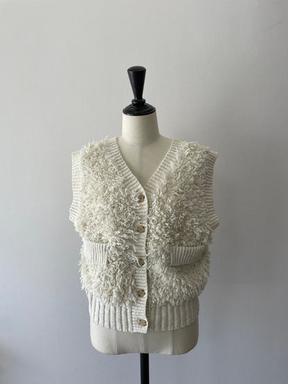 loop yarn knit gilet