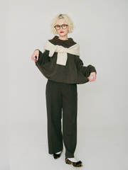 Peplum frill collar knit