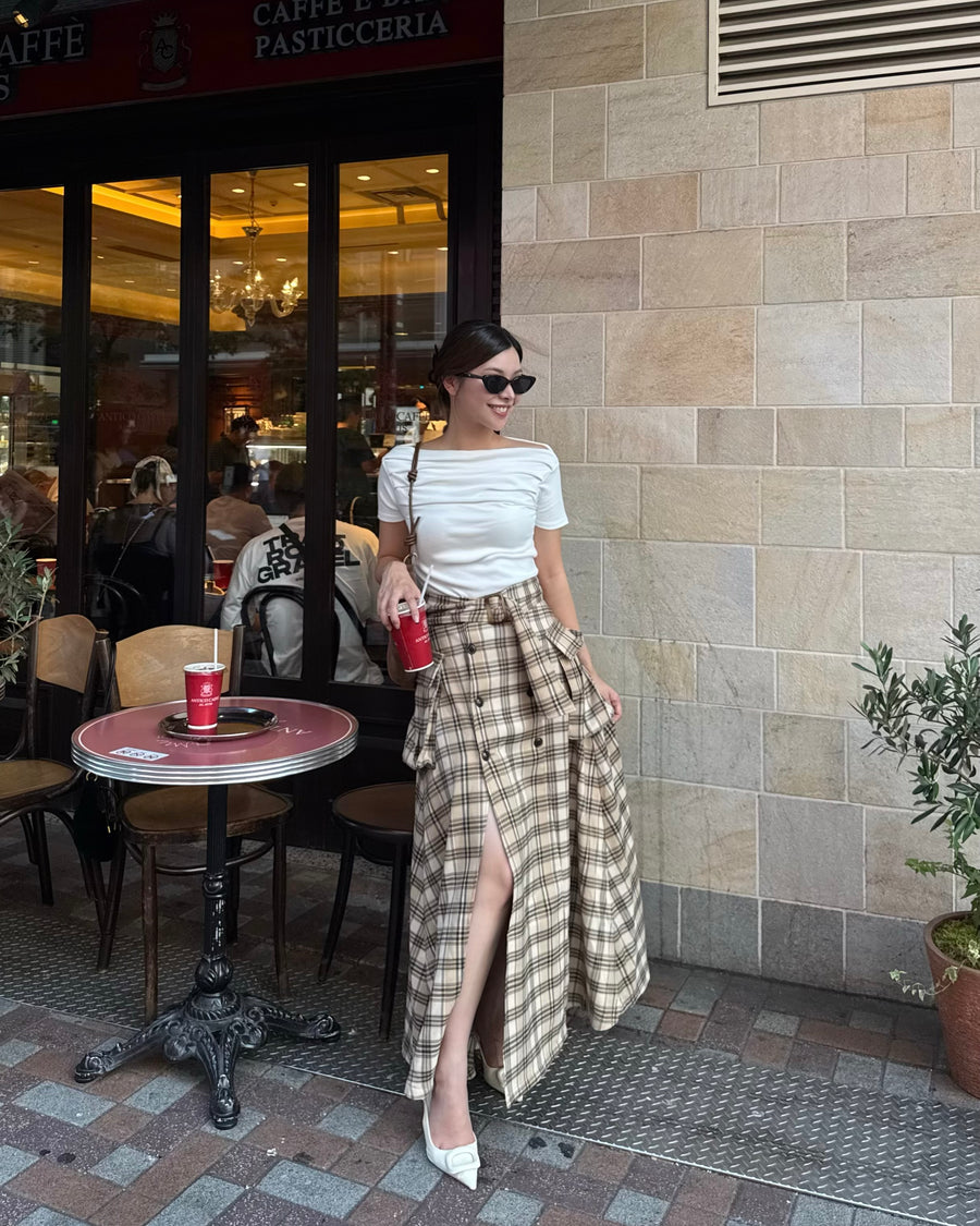 Slit trench skirt