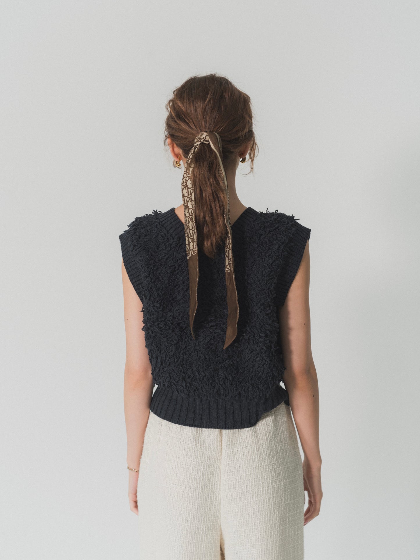 loop yarn knit gilet