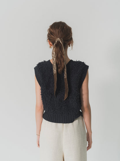 loop yarn knit gilet