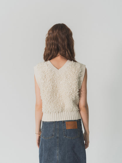 loop yarn knit gilet