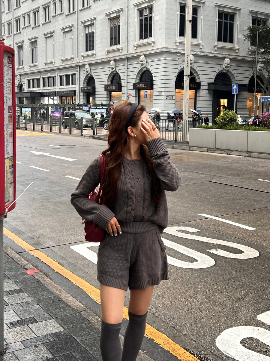 knit short pants
