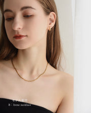 RC amulet plain chain necklace