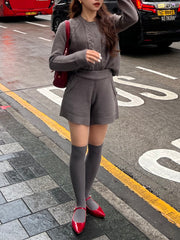 knit short pants