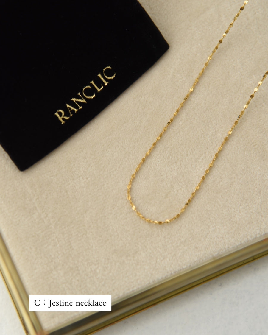 RC amulet plain chain necklace