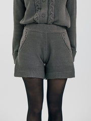 knit short pants