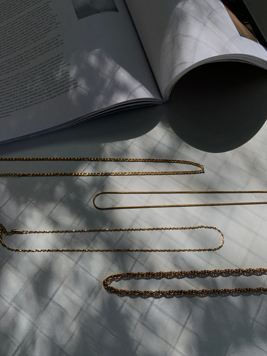 RC amulet plain chain necklace