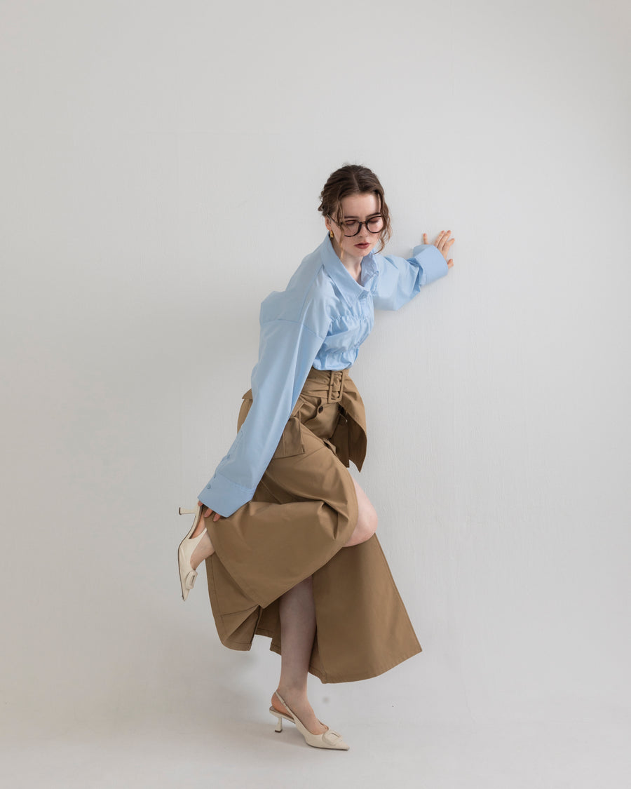 Slit cargo trench skirt