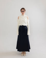 Slit cargo trench skirt