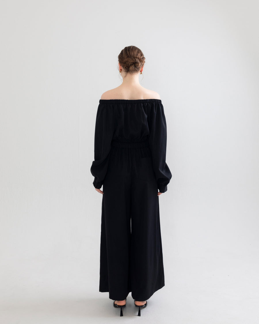 zip up jump suit
