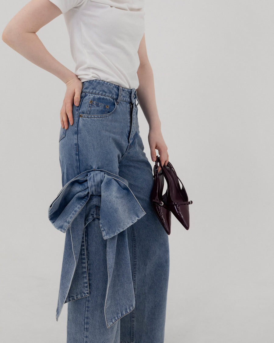 【BEST SELLER】Asymmetric ribbon denim pants