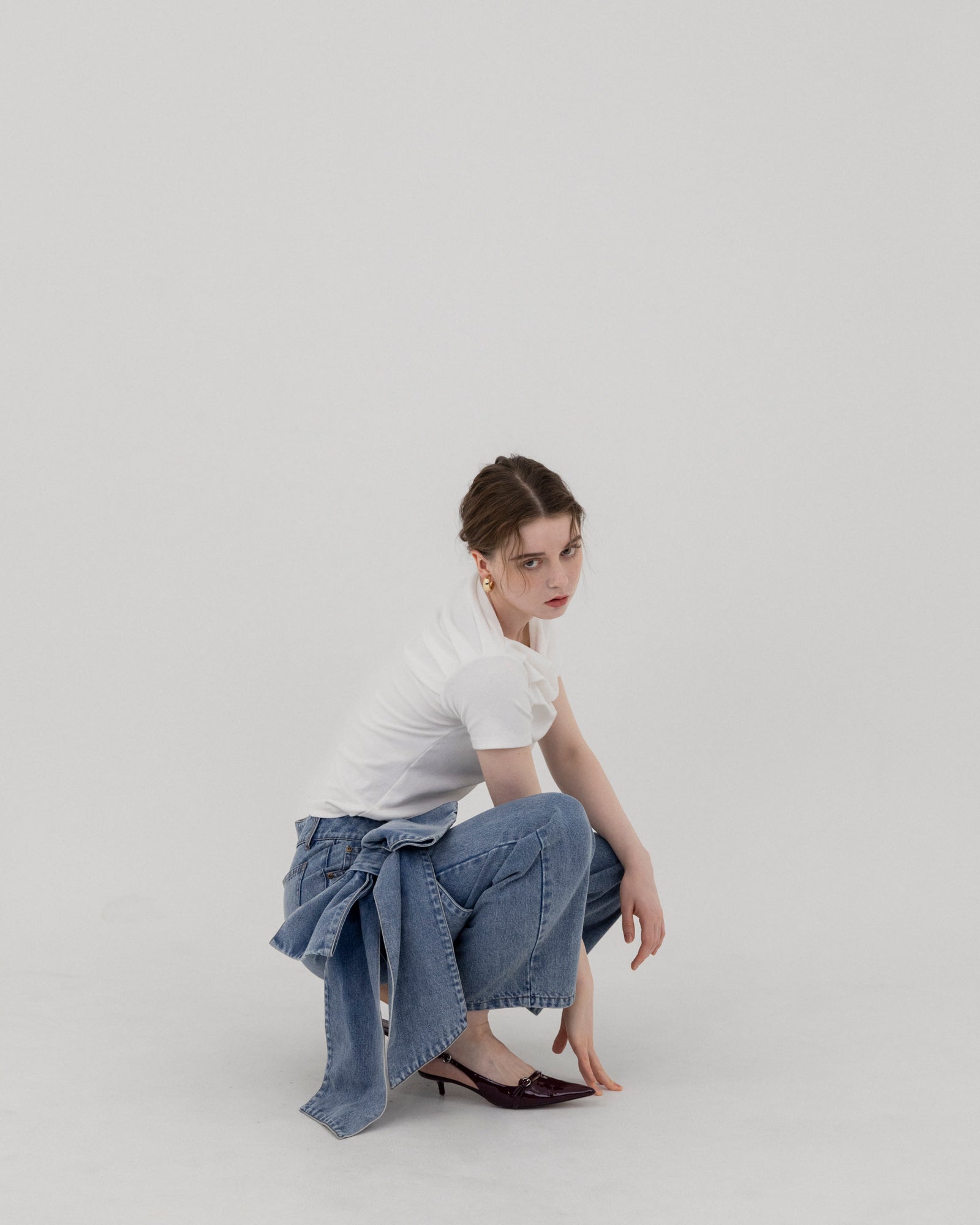 【BEST SELLER】Asymmetric ribbon denim pants
