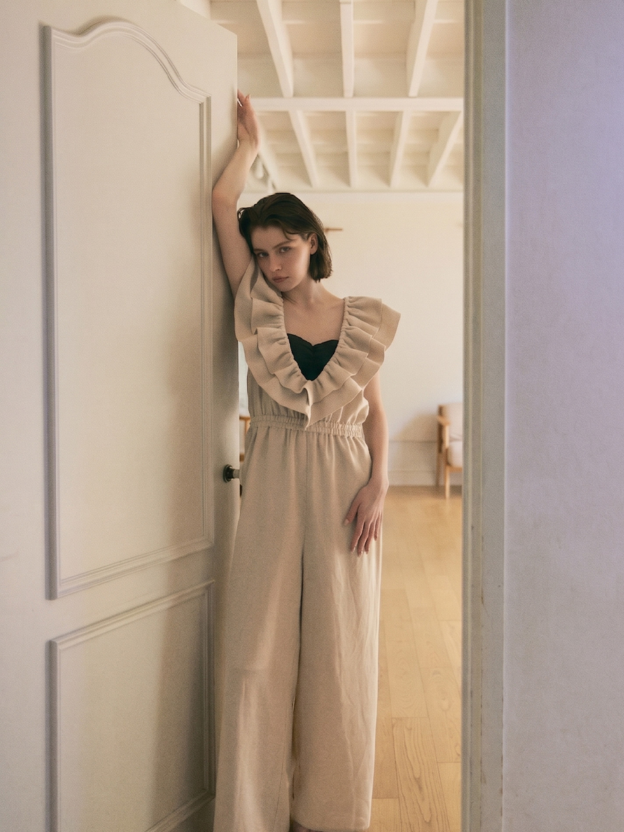 【7/23 OPEN】Vneck frill all in one（チューブトップ付き）