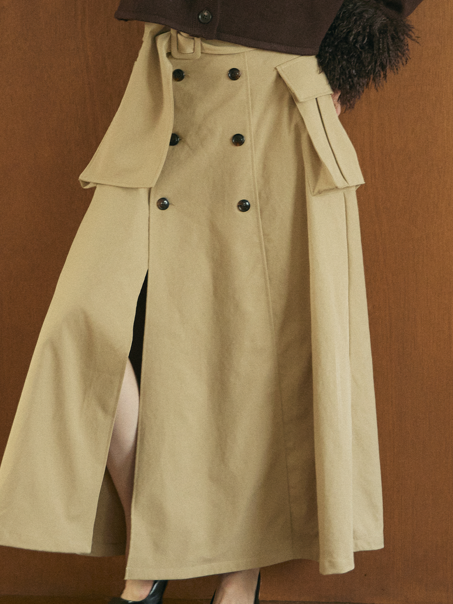 Slit cargo trench skirt