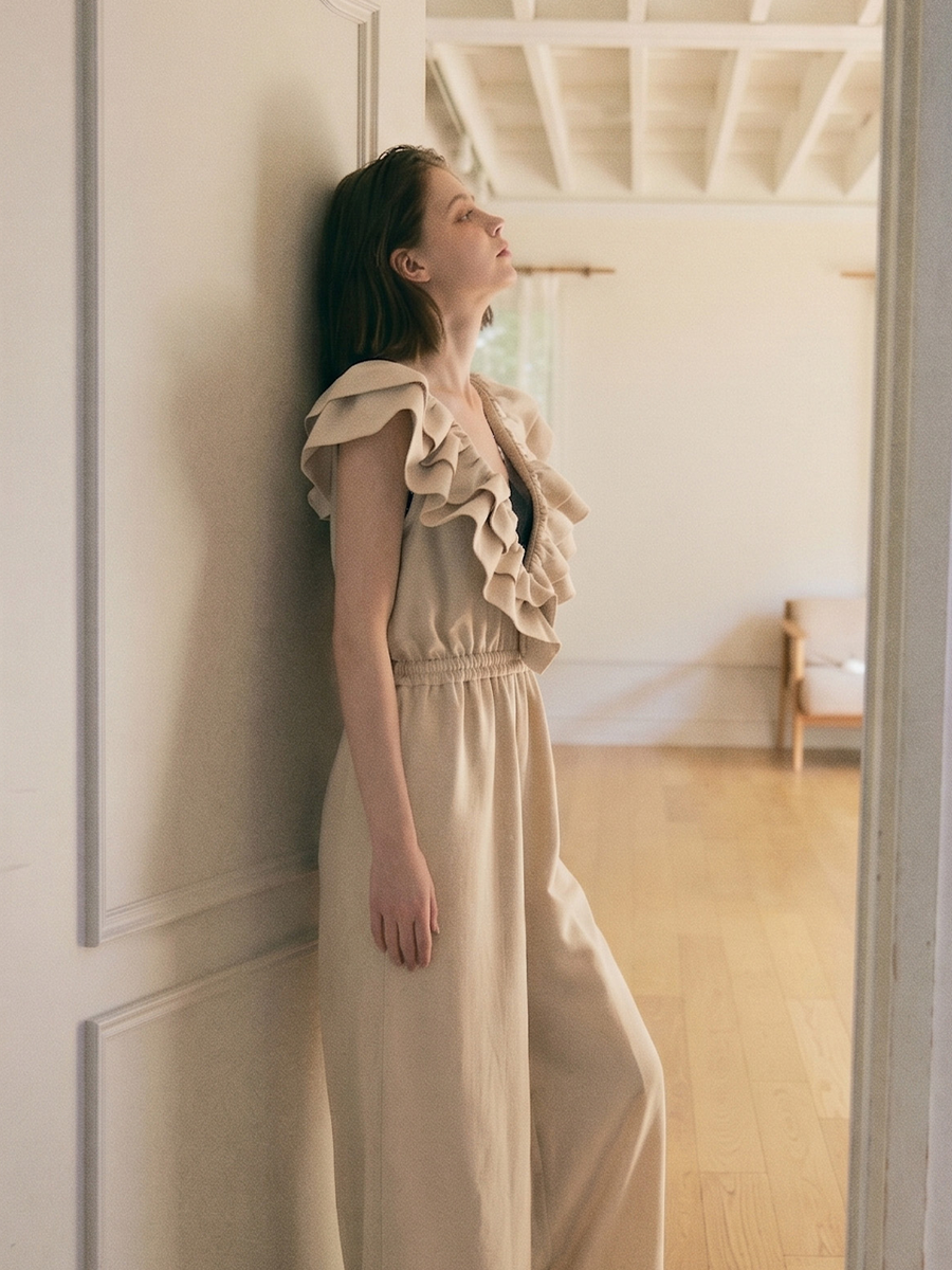 【7/23 OPEN】Vneck frill all in one（チューブトップ付き）
