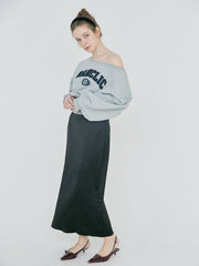 【2/12 OPEN】Off shoulder flocked logo sweat