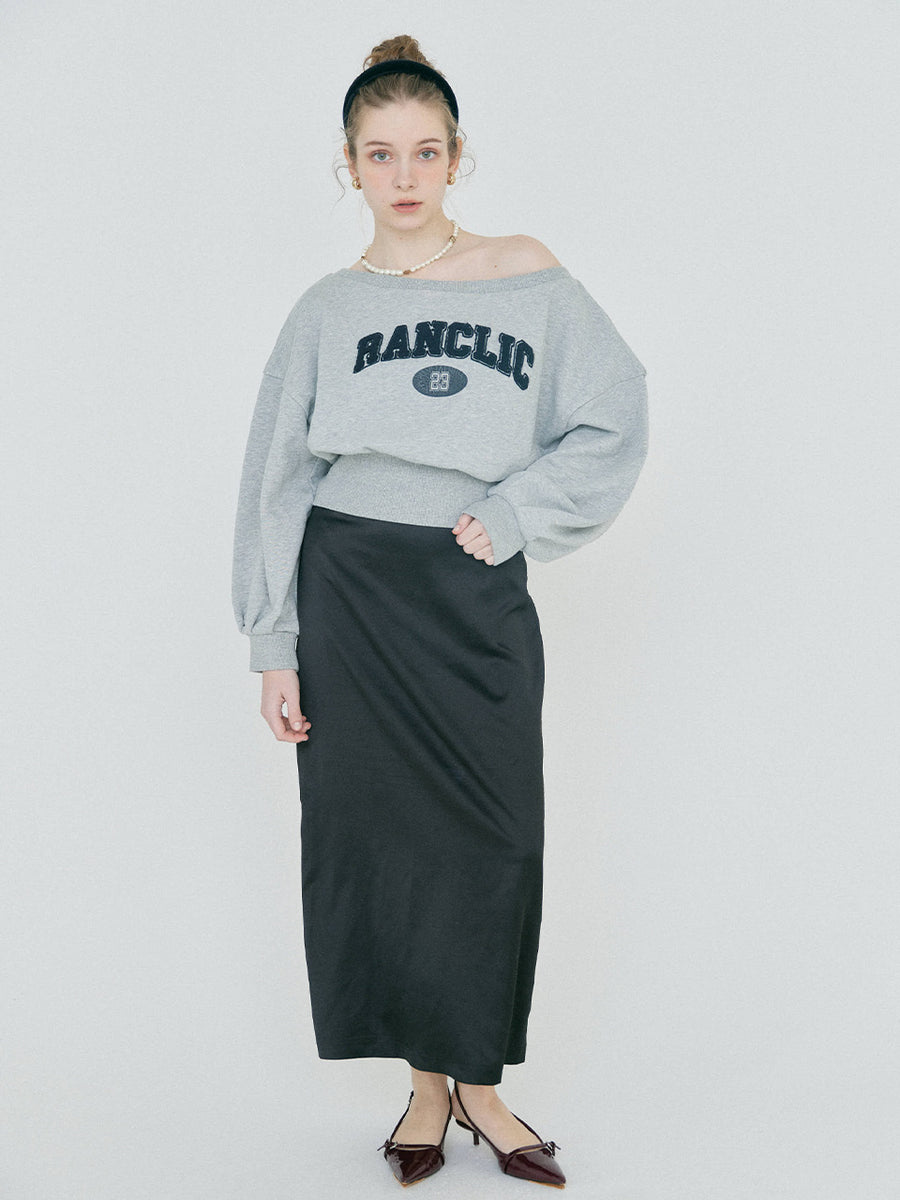 【2/12 OPEN】Off shoulder flocked logo sweat