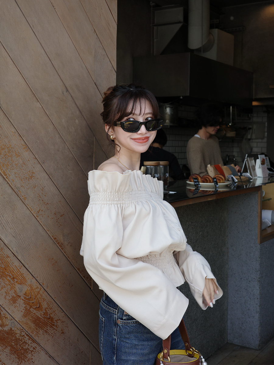 【4/16 OPEN】Bell sleeve off shoulder blouse