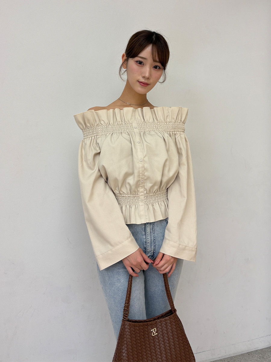 【4/16 OPEN】Bell sleeve off shoulder blouse