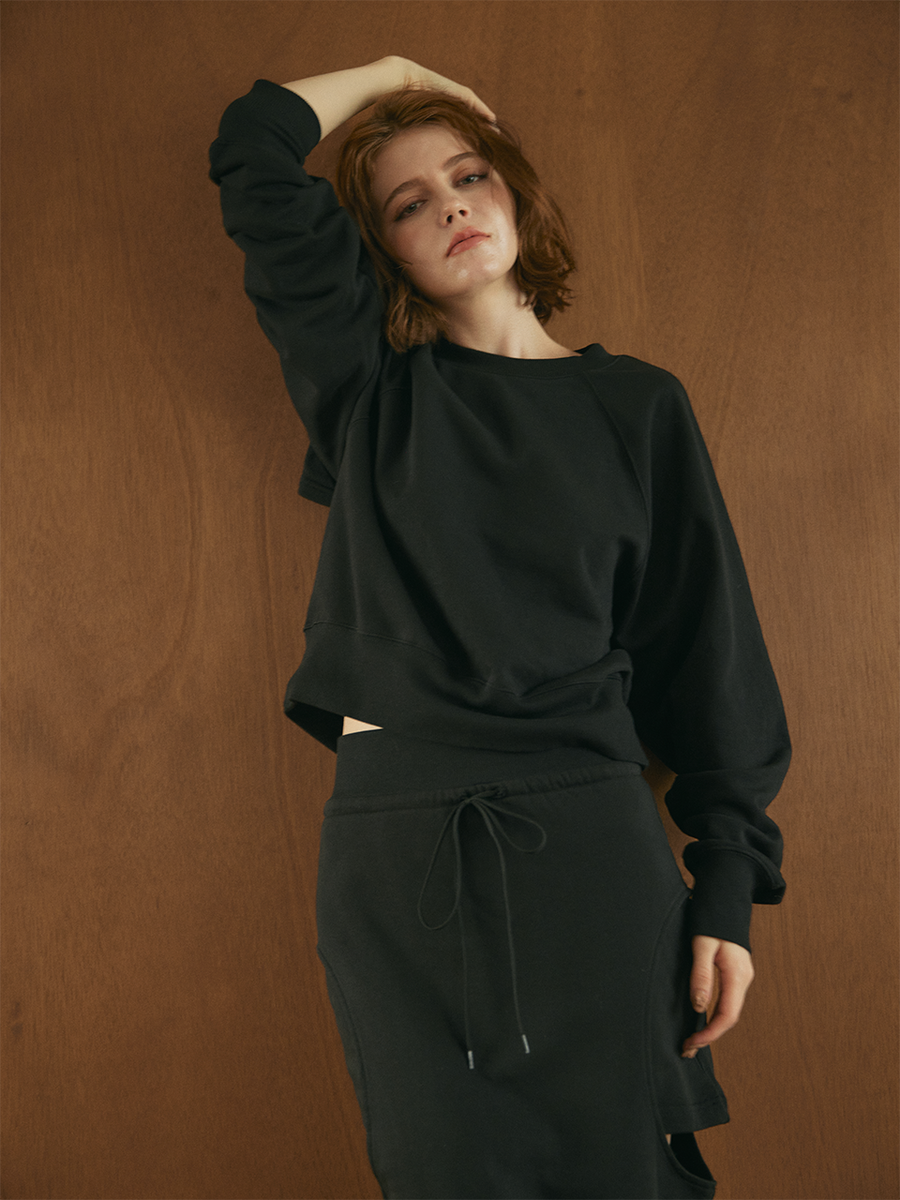 【10/1 OPEN】Moon cut sweat set up