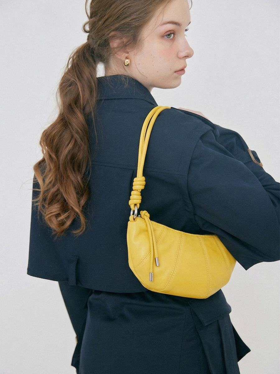 【NEW】Croissant leather bag