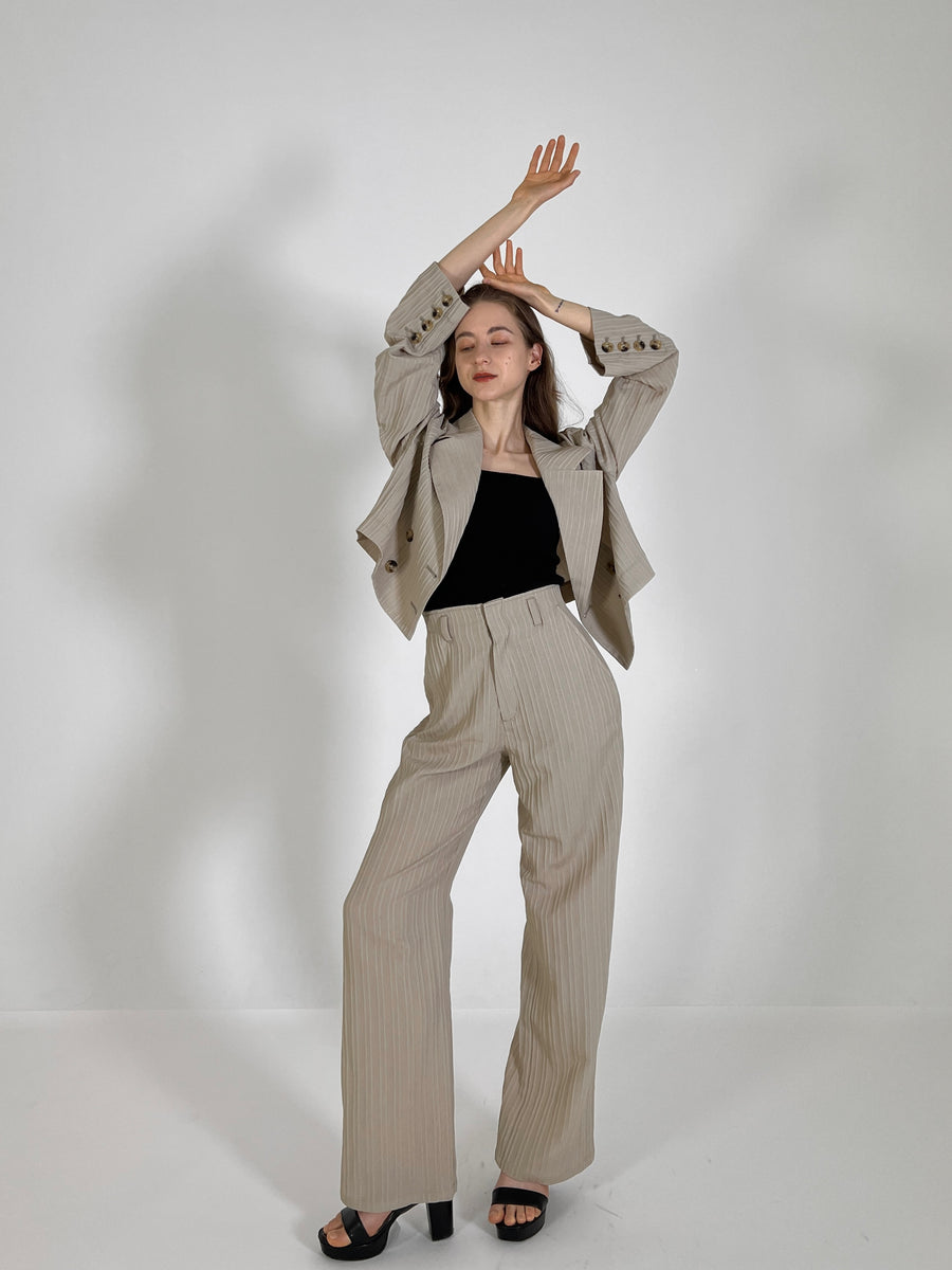 bumpy cropped jacket